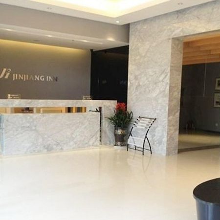 فندق كونمينغفي  جينجيانج إن كونمينج سينتشري سيتي برانش المظهر الخارجي الصورة